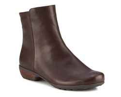 ELSIE WOMENS BOOT BY ROS HOMMERSON