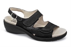 Low Heel Sandals Image